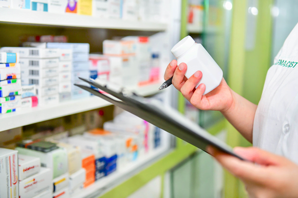 1074797_Hospital-pharmacy-ss-18